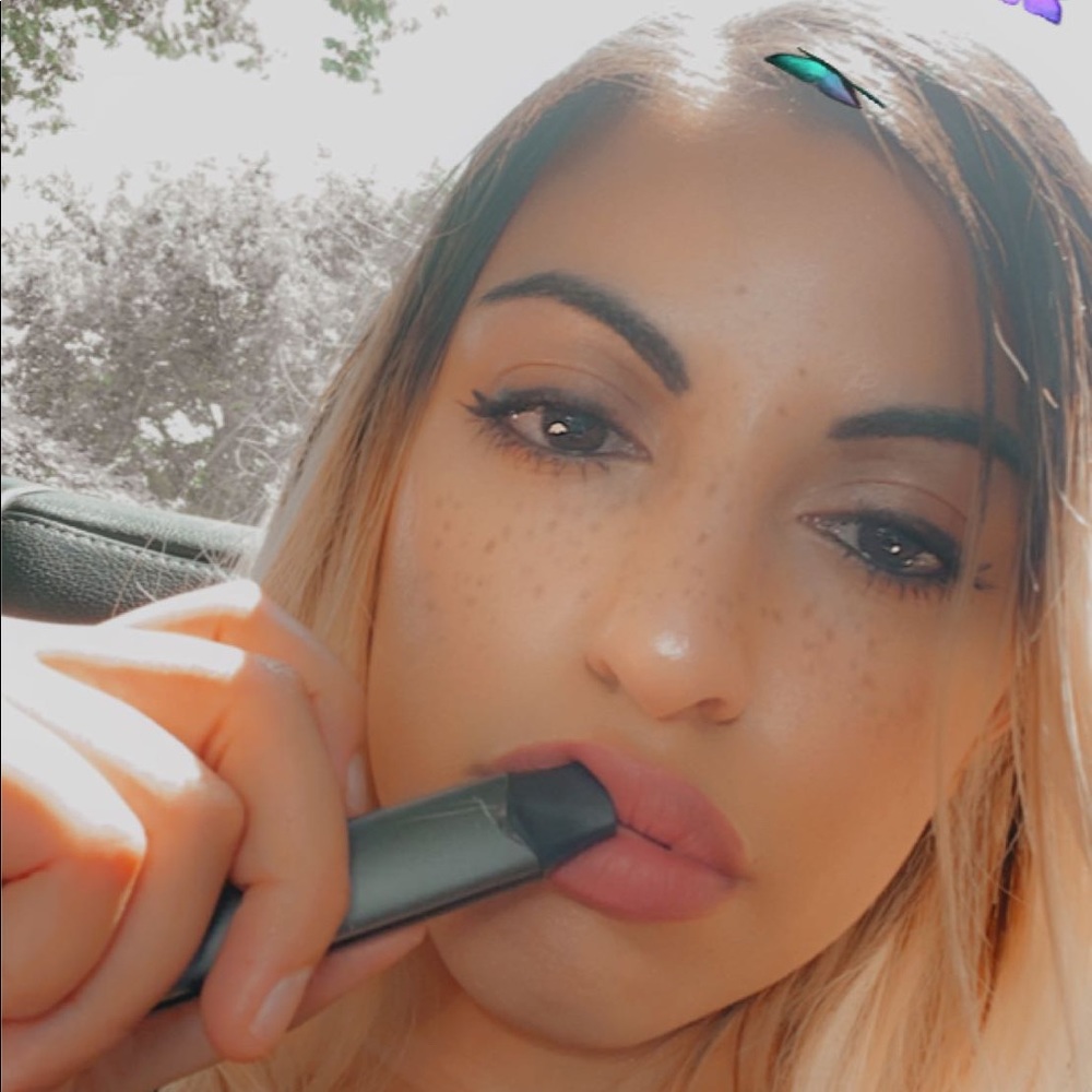 Meet your Posher, Dima